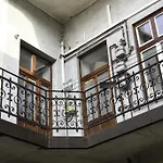 Modern Central-near Unirii Square Apartmán *