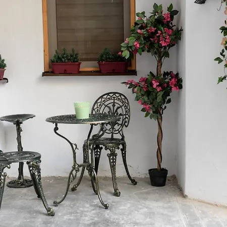 Modern Central-near Unirii Square