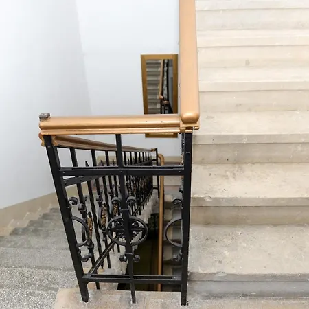 Modern Central-near Unirii Square アパート