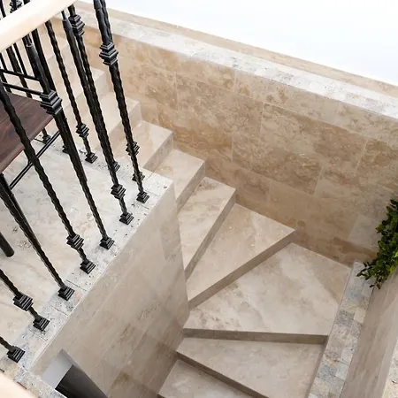 Modern Central-near Unirii Square Apartament