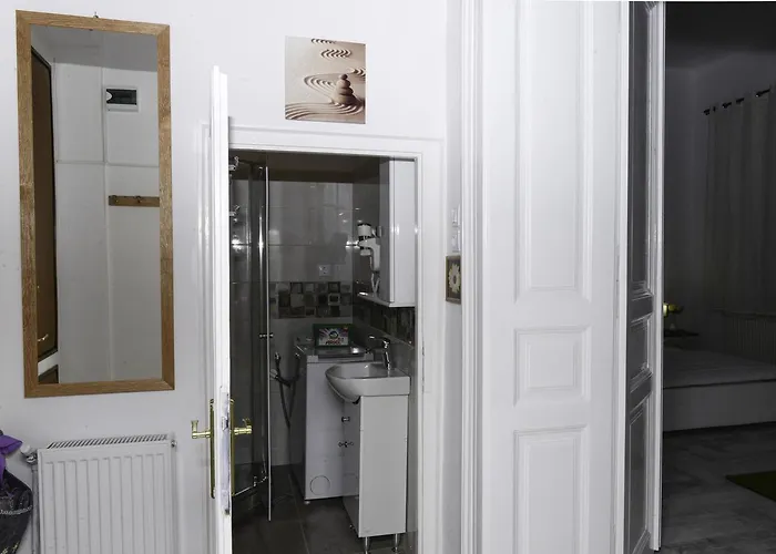 Modern Central-near Unirii Square Kluž