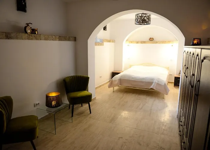 Modern Central-near Unirii Square Apartment *